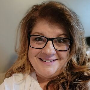 Meet your Posher, Danette